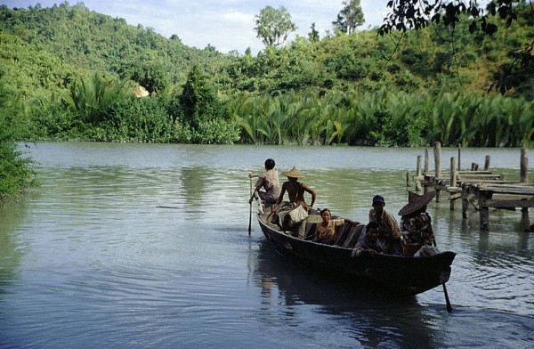 Myanmar-Burma-Ferry