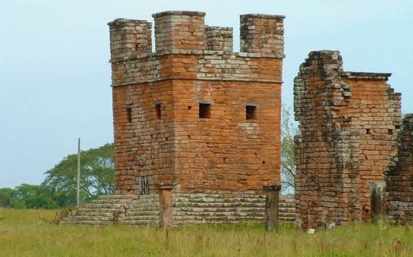 Ruins-in-Paraguay