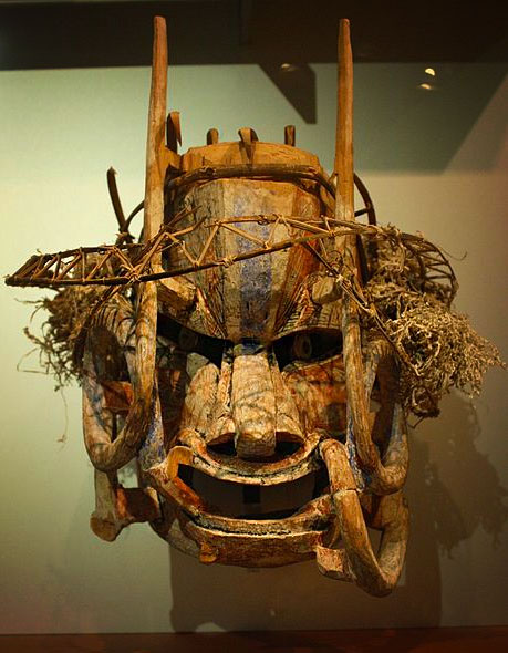 papua-new-guinea-tribal-mask
