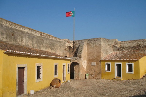 old-castle-in-portugal
