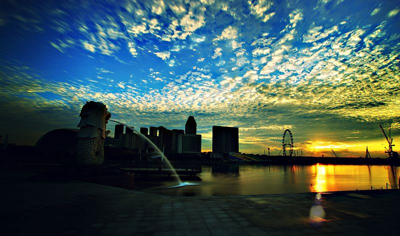Sunrise in Singapore, photo by Mohd Kamal.