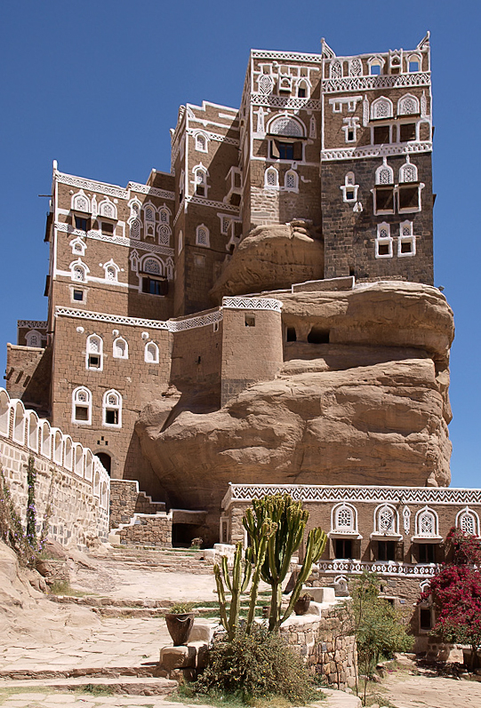 Dar al-Hajar, a mansion built in the 1930's as a summer retreat to Imam Yahya, at the place of an ancient settlement. Photo by Antti Salonen.