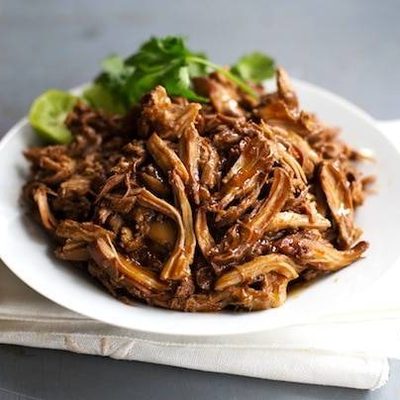 Honey Glazed Crockpot Chicken Adobo - simple pantry ingredients, hardly any hands-on time, 200 calories. | https://natural-fatburn.today