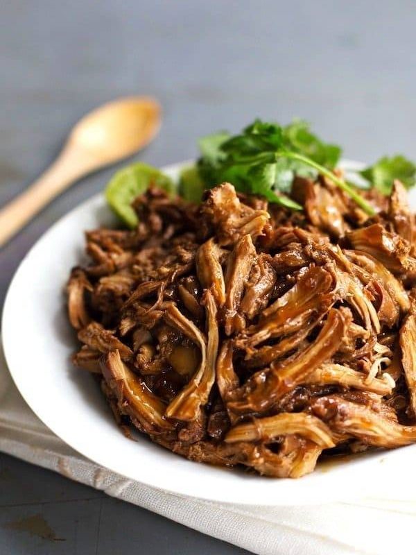 Honey Glazed Crockpot Chicken Adobo - simple pantry ingredients, hardly any hands-on time, 200 calories. | https://natural-fatburn.today
